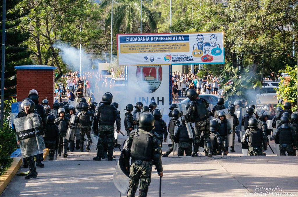 La vida loca de una estudiante universitaria en Honduras